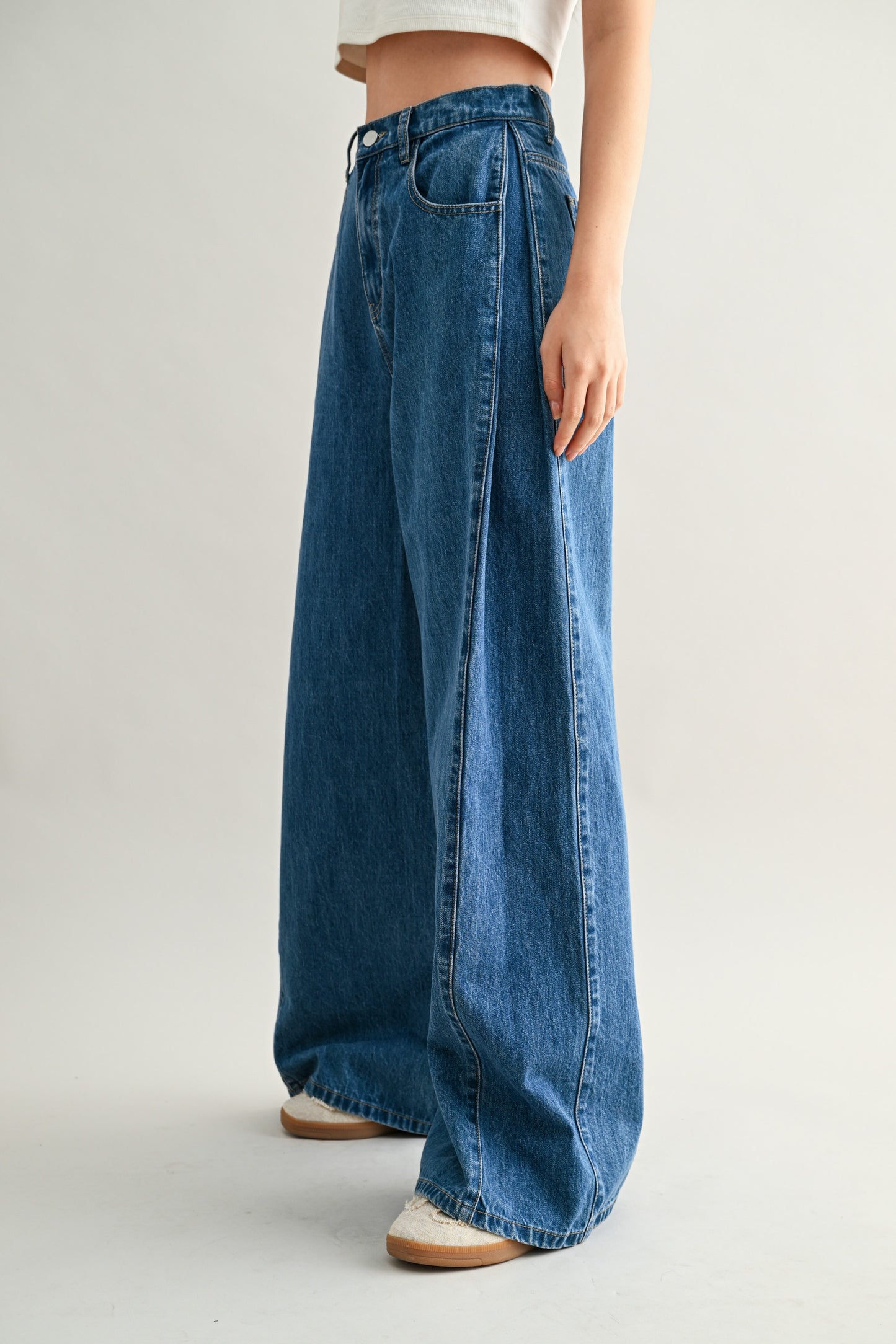 Juls Wide Leg Denim Jeans